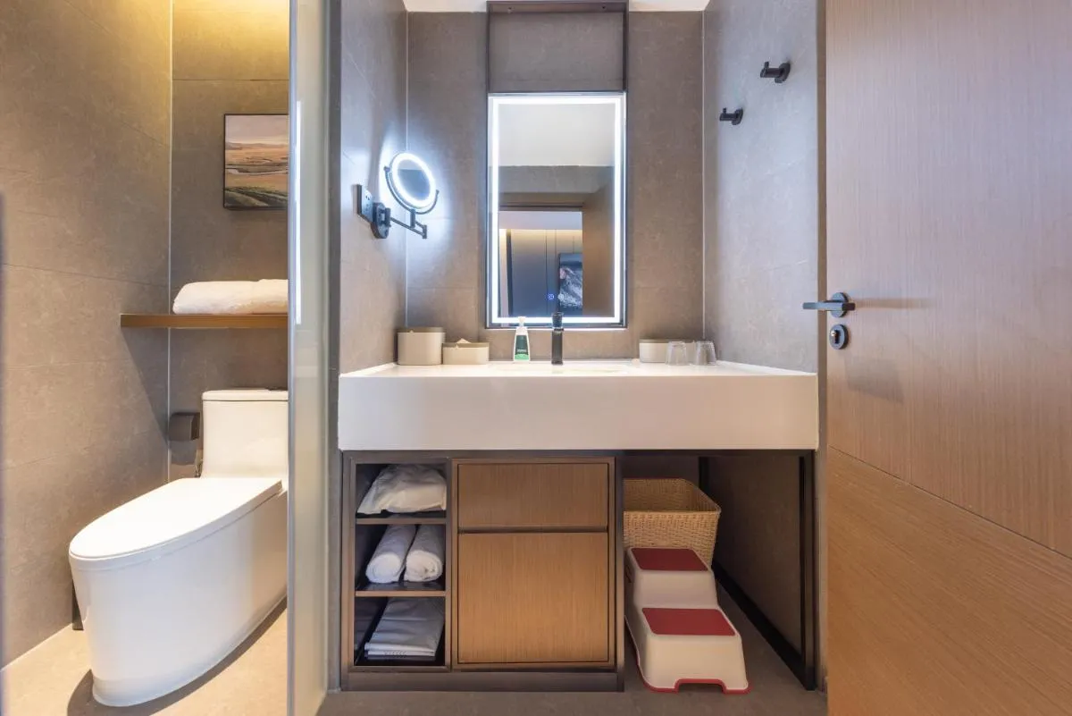Image 2 of Atour Hotel Guangzhou Panyu Wanbo CBD Hanxi Changlong