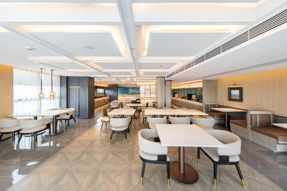 Image 3 of Atour Hotel Guangzhou Zhongcun Hanxi Changlong Metro Station