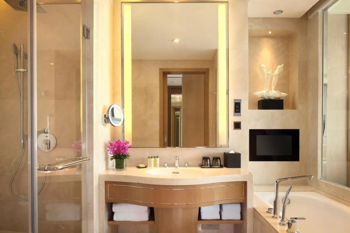 Image 2 of DoubleTree by Hilton Guangzhou
