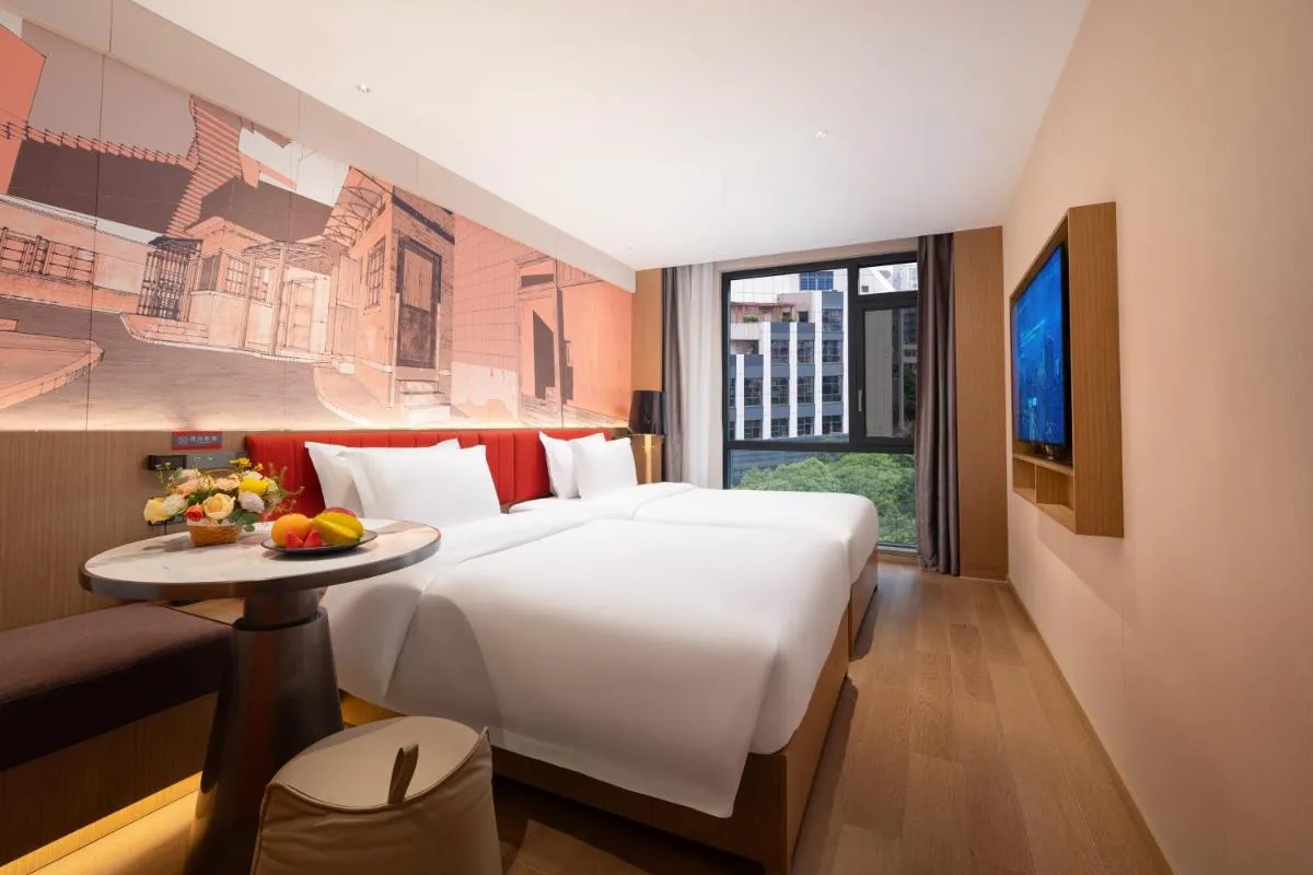Image 4 of From K Huan Kai Hotel Tiyuxi Metro Station- Free transportation during the Canton Fair