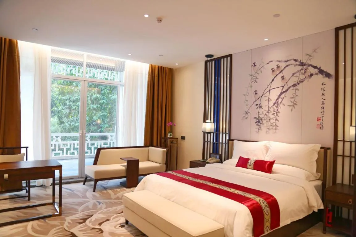 Image of Guangdong Yingbin Hotel-Free Canton Fair Shuttle Bus