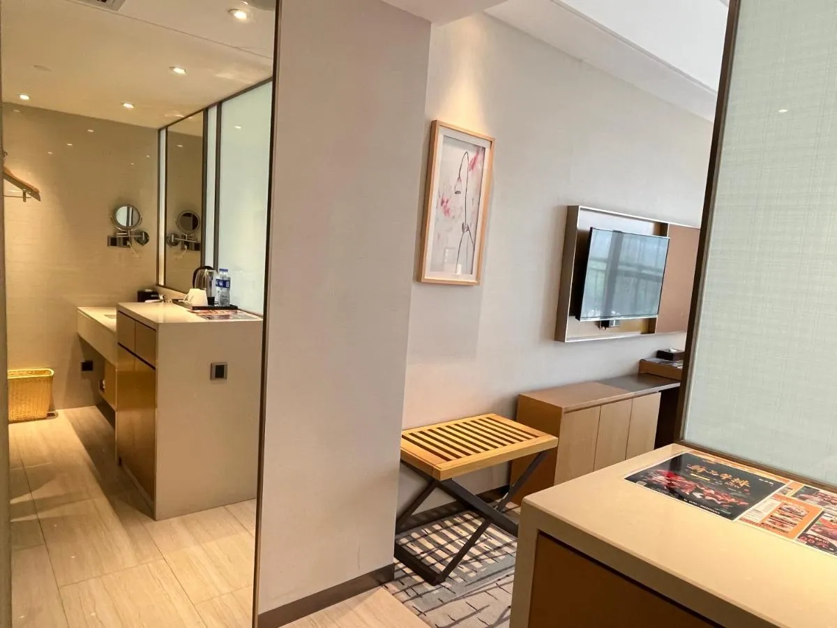 Image 2 of Guangzhou Nanhong Ausotel Hotel