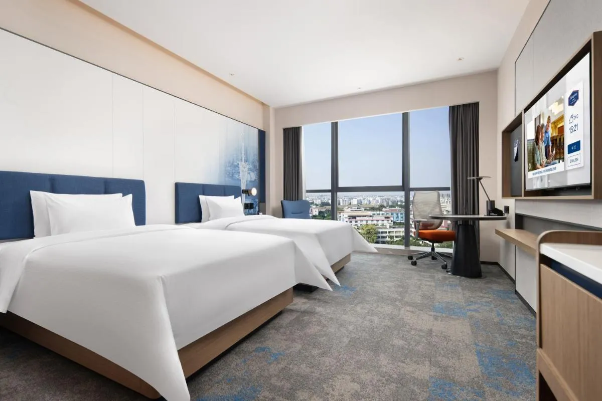 Image 1 of Hampton by Hilton Guangzhou Renhe Baiyun Airport-Free airport shuttle bus