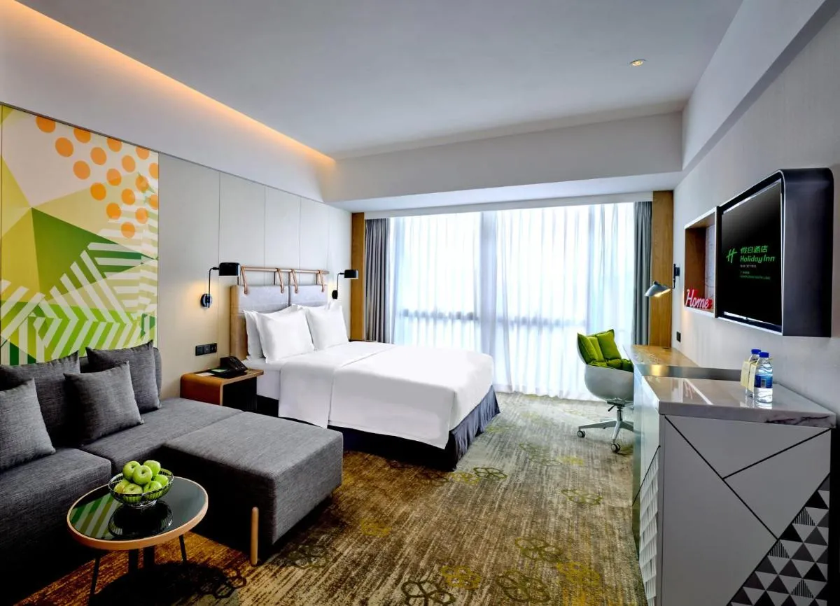 Image 1 of Holiday Inn Guangzhou South Lake, an IHG Hotel