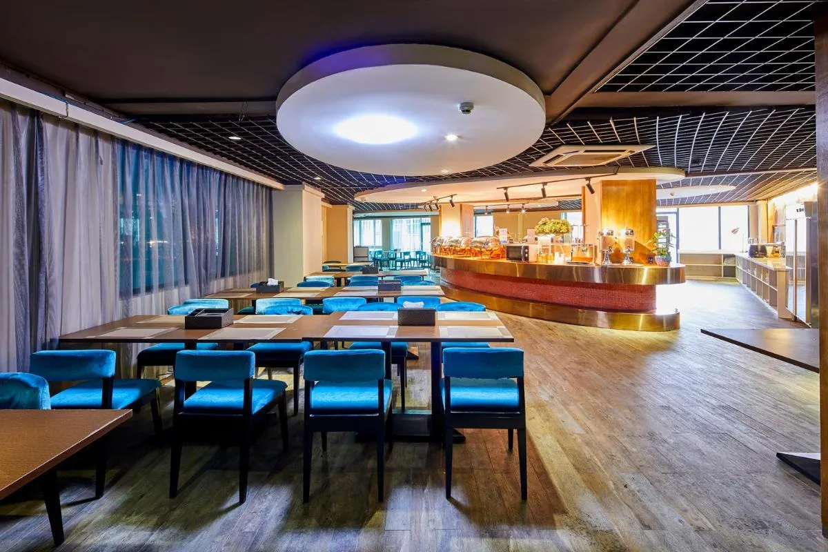 Image 1 of Insail Hotels (Pazhou Exhibition Center KeCun Metro Station Dunhe Road Branch Guangzhou)