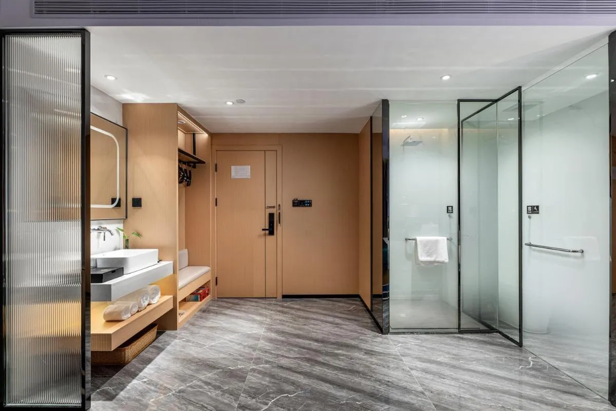 Image 2 of Jinshi Hotel