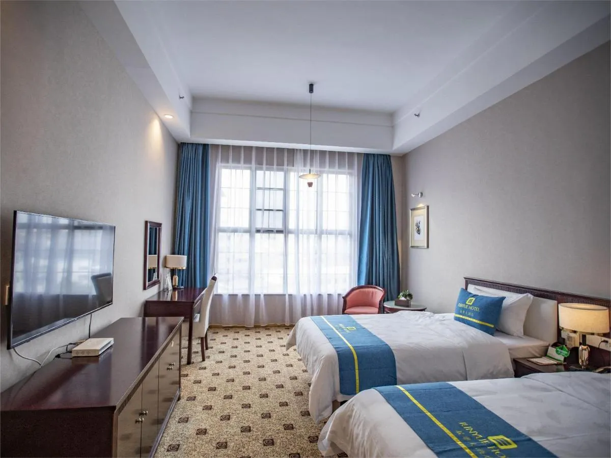 Image 1 of Junyue Hotel