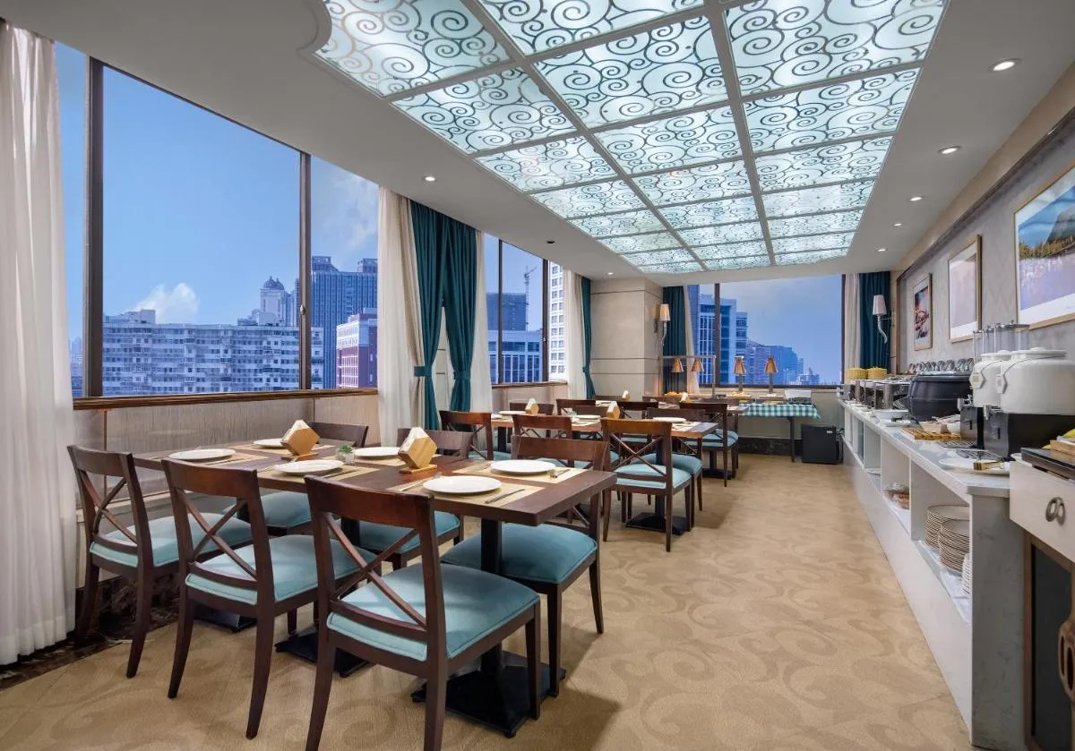 Image 1 of Kaiserdom Hotel – Visit Canton Tower & Beijing Road , Shuttle Bus to CantonFair Complex & Breakfast during Canton Fair period