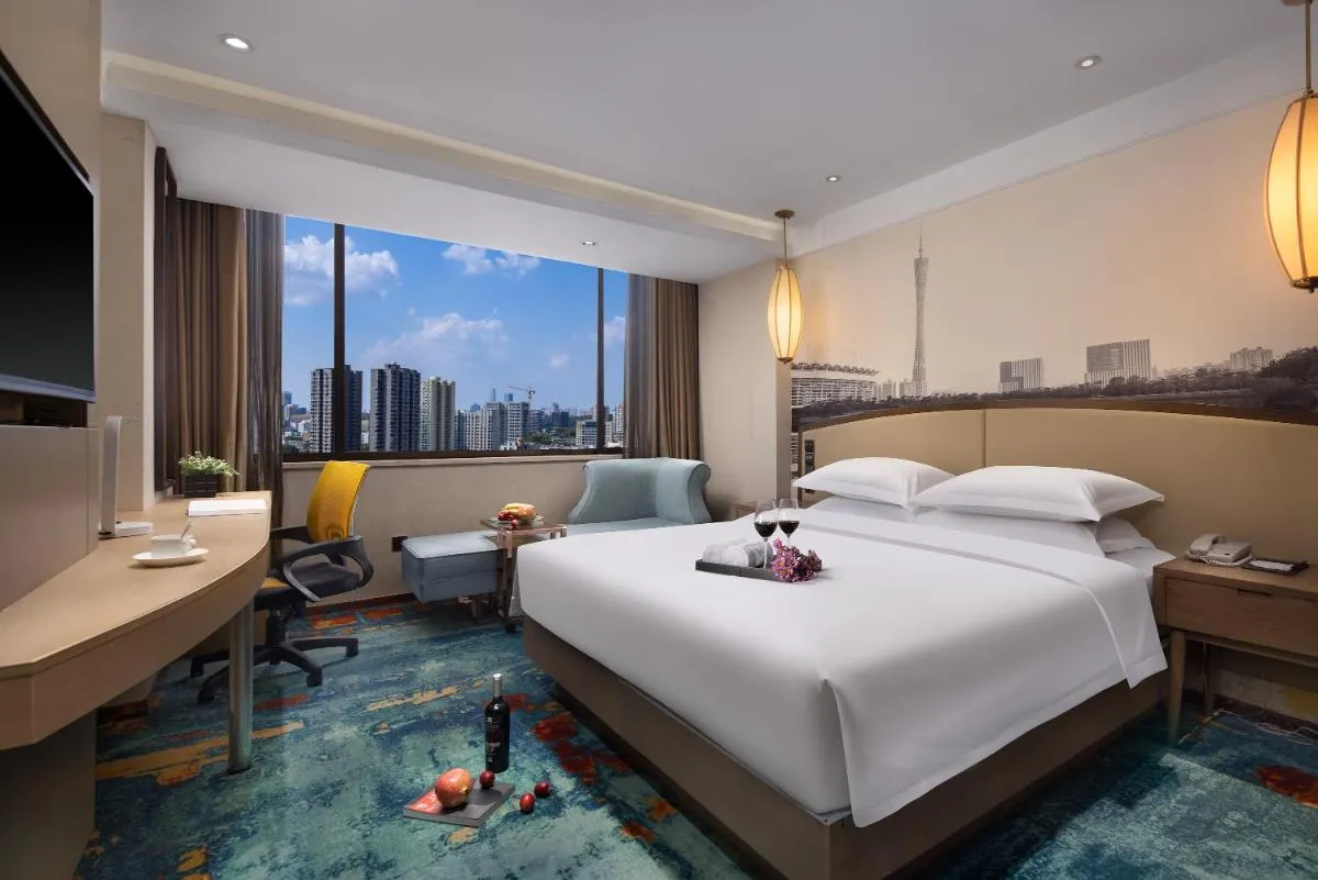 Image 4 of Kaiserdom Hotel – Visit Canton Tower & Beijing Road , Shuttle Bus to CantonFair Complex & Breakfast during Canton Fair period