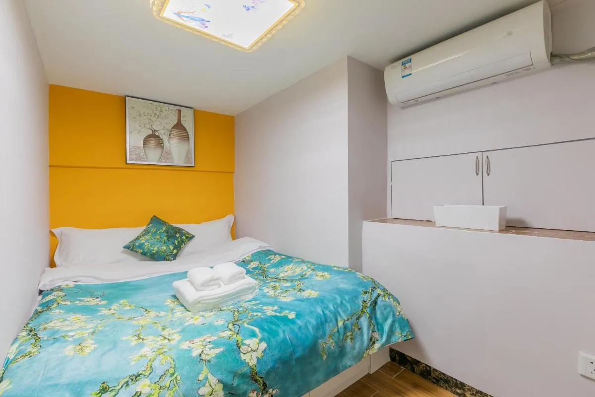 Image 3 of Lavendar Duplex Apartment