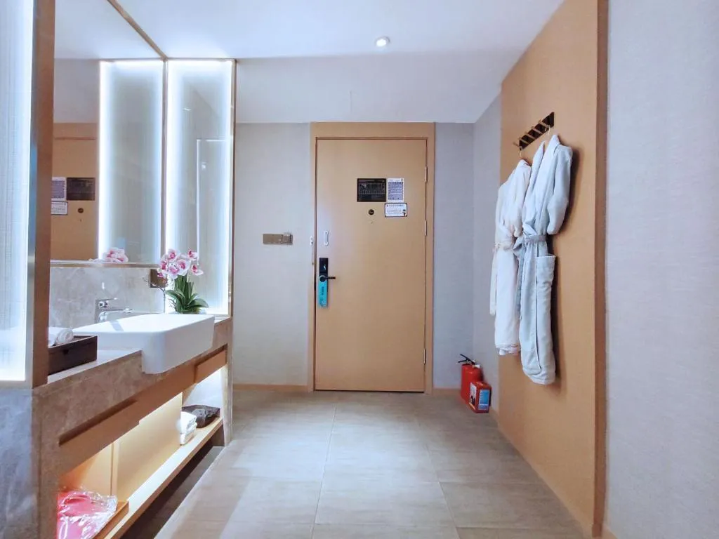 Image of Paco Hotel Guangzhou South Railway Station Panyu Changlong Branch