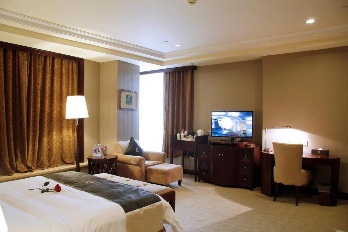 Image 2 of The Royal Marina Plaza Hotel Guangzhou
