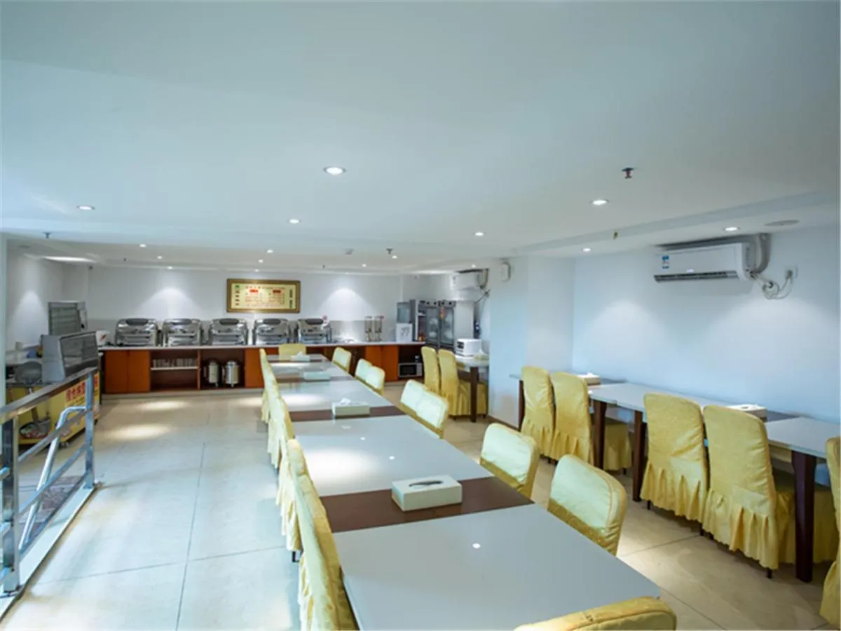 Image 2 of Vienna Hotel Guangzhou Nanpu Station