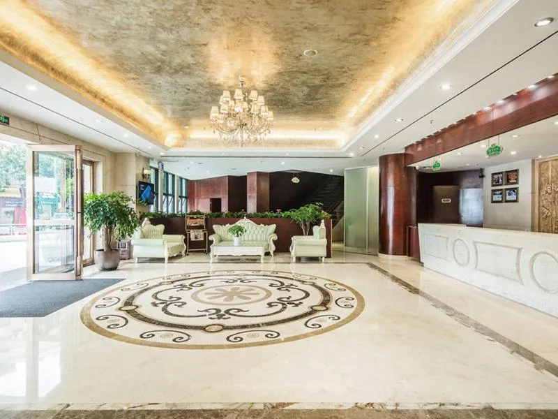 Image of Vienna Hotel Shiqiao Metro Station
