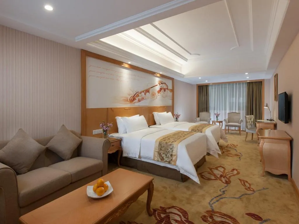 Image 1 of Vienna International Hotel Guangzhou Airport Xinshi