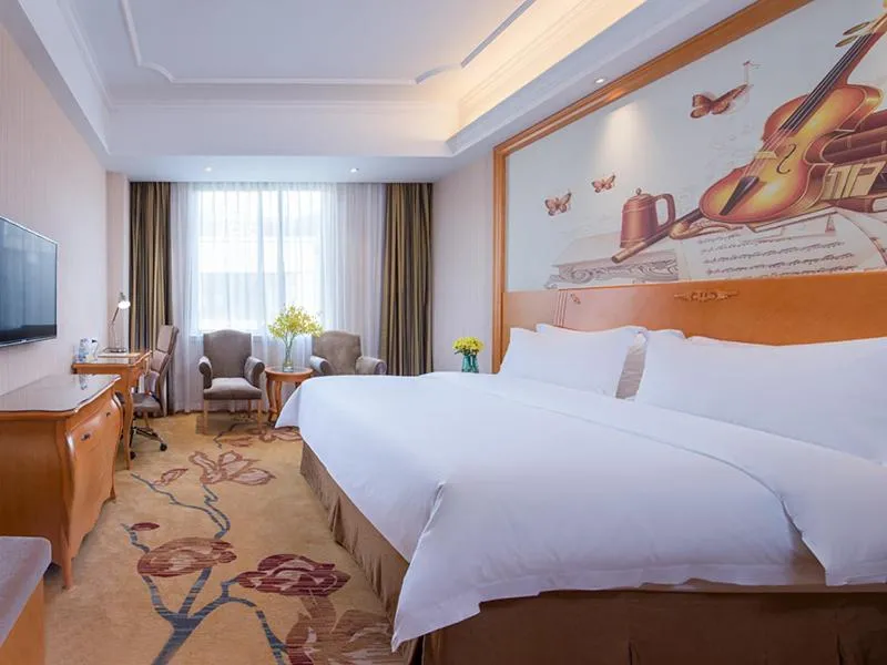 Image 5 of Vienna International Hotel Guangzhou Changlong Qifu Xincun