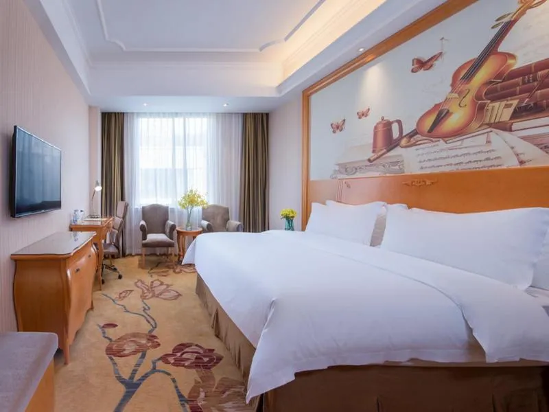 Image 6 of Vienna International Hotel Guangzhou Changlong Qifu Xincun