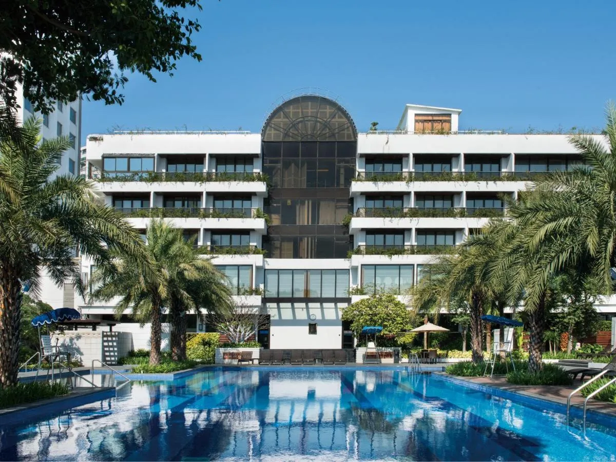 Image 2 of White Swan Hotel