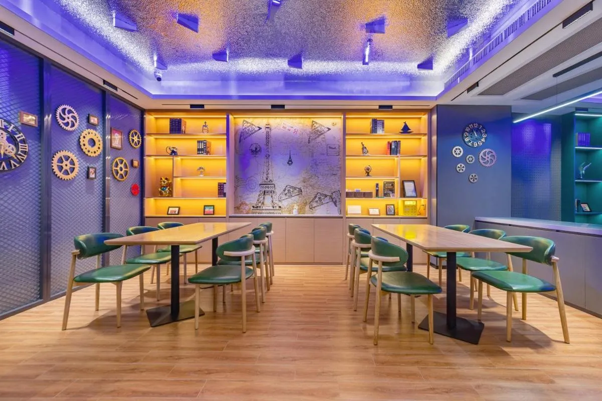 Image 3 of Xinghe Yuezhi S Hotel to Guangzhou Yuexiu Park Railway Station Subway Station Baima Clothing City Flagship Store