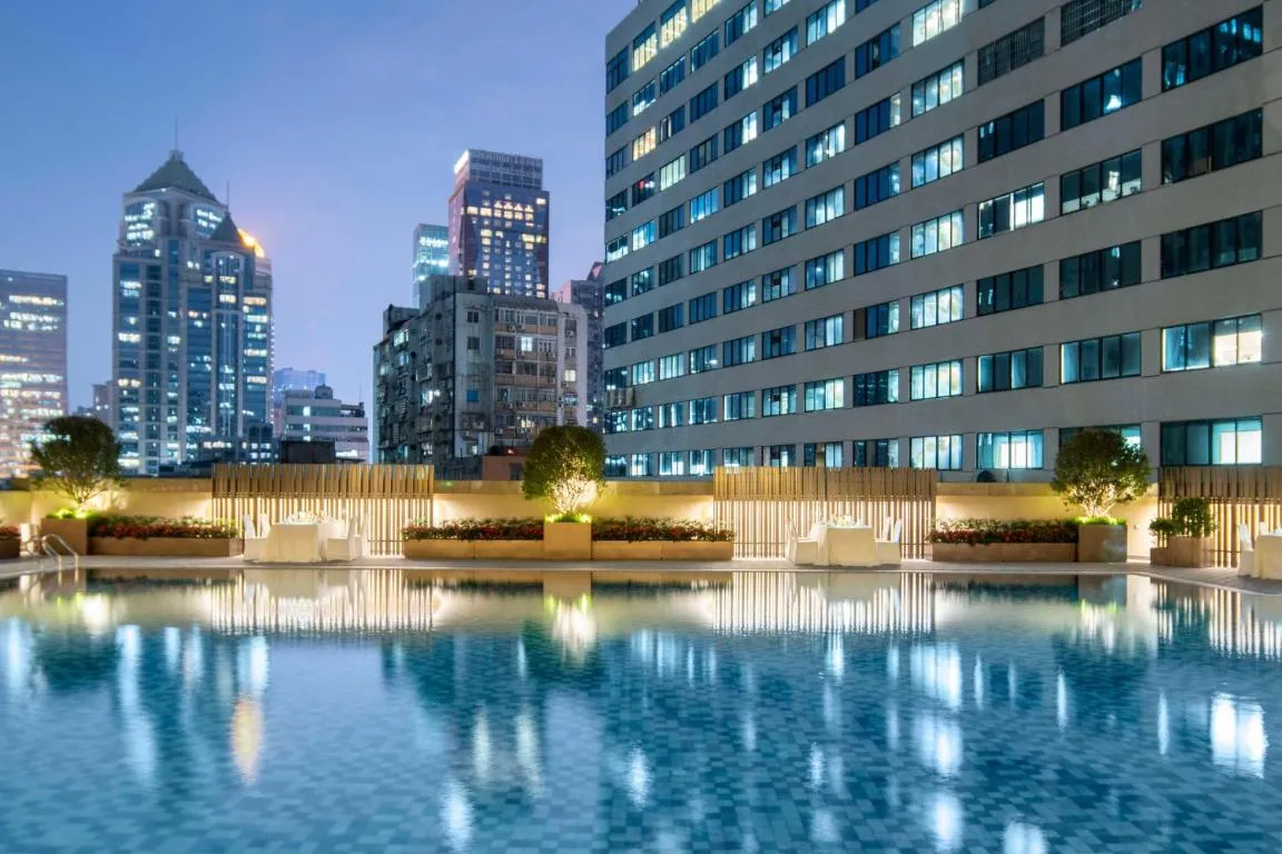 Image of Yuexiu Hotel Guangzhou Curio Collection By Hilton – Free shuttle between hotel and Exhibition Center during Canton Fair & Exhibitor registration Counter