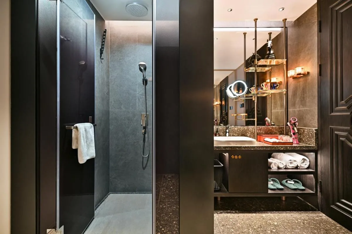 Image 2 of Arthur Hotel Luogang Xiangang Metro Guangzhou-Free Shuttle Bus For Canton Fair