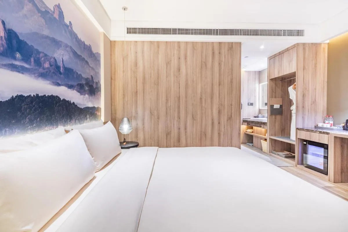 Image 1 of Atour Hotel Guangzhou Jiangtai Road Station