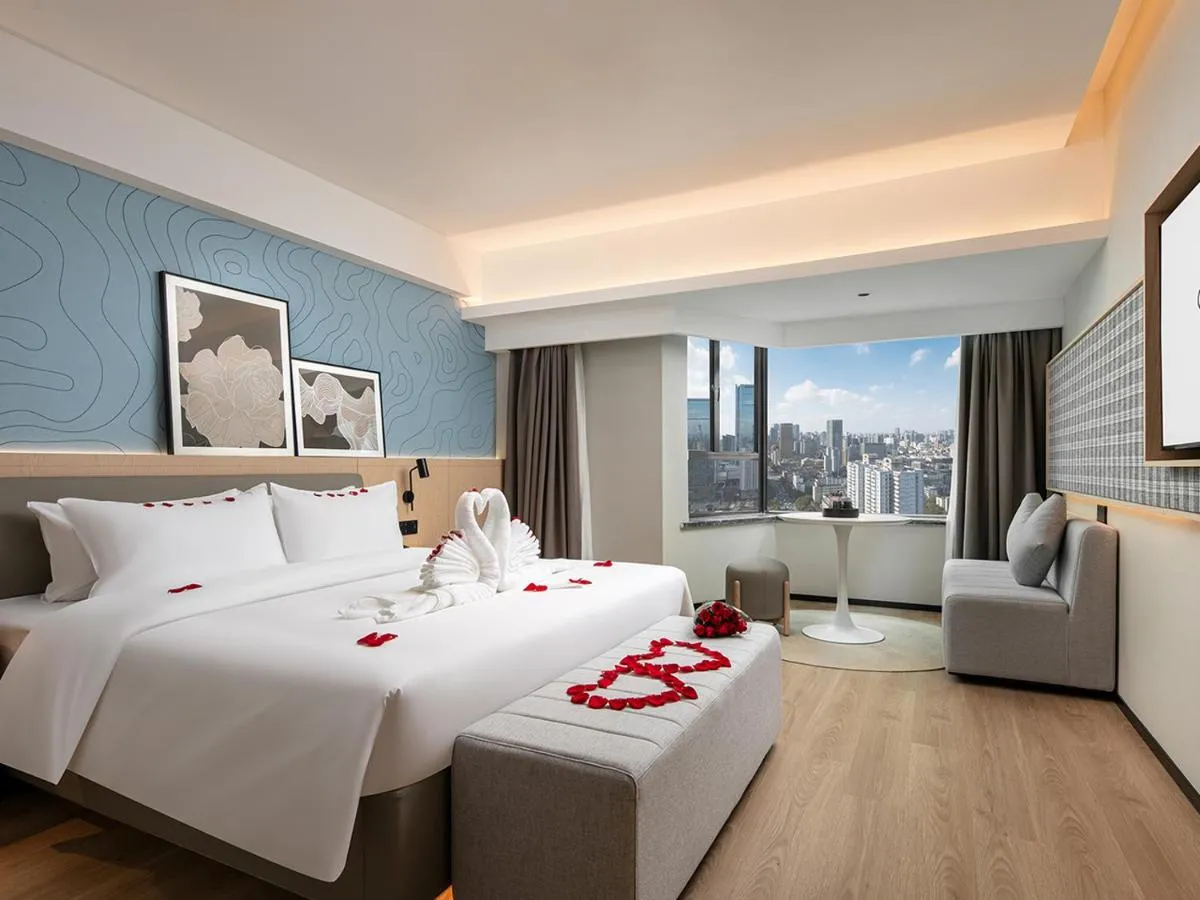 Image 6 of Country Inn & Suite by Radisson, Guangzhou Railway Station Xiaobei