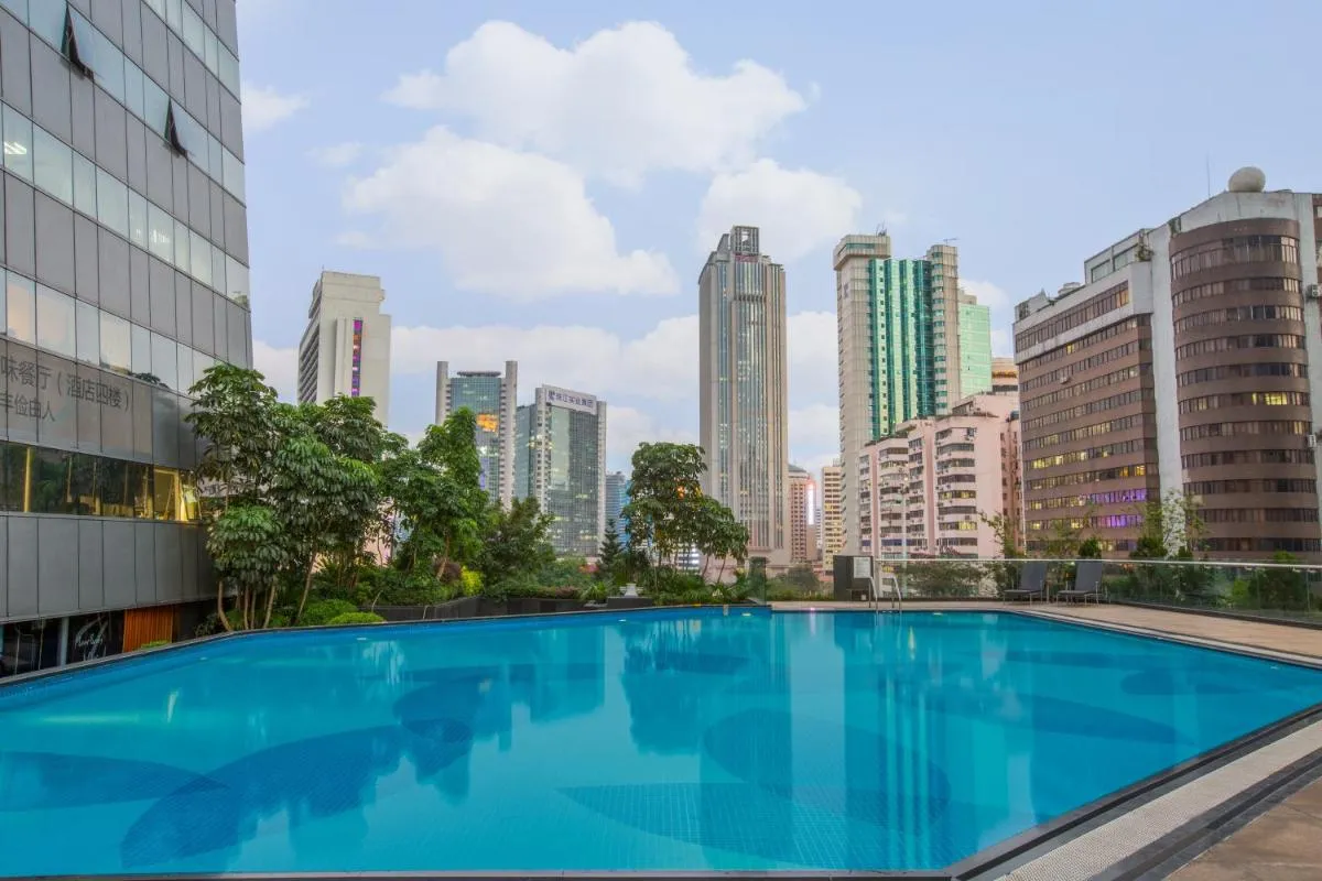 Image 3 of Crowne Plaza Guangzhou City Centre by IHG – Free shuttle between hotel and Exhibition Center during Canton Fair & Exhibitor registration Counter