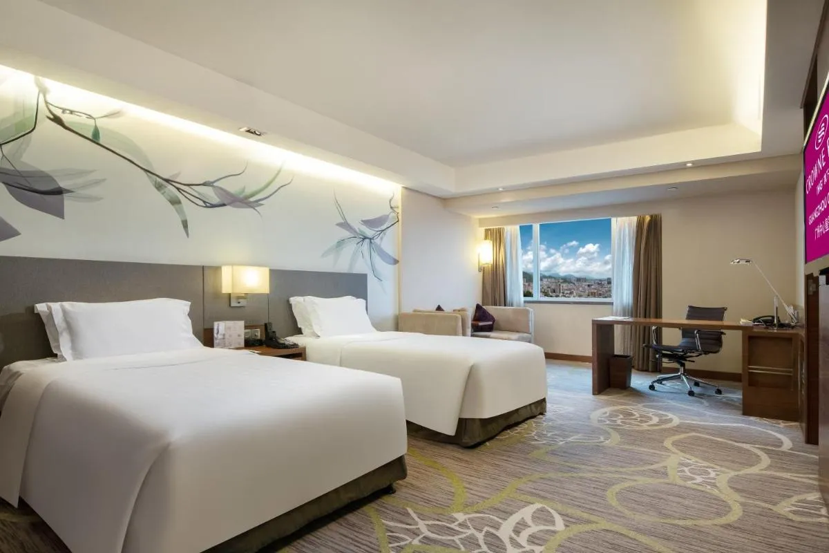 Image 1 of Crowne Plaza Guangzhou City Centre by IHG – Free shuttle between hotel and Exhibition Center during Canton Fair & Exhibitor registration Counter