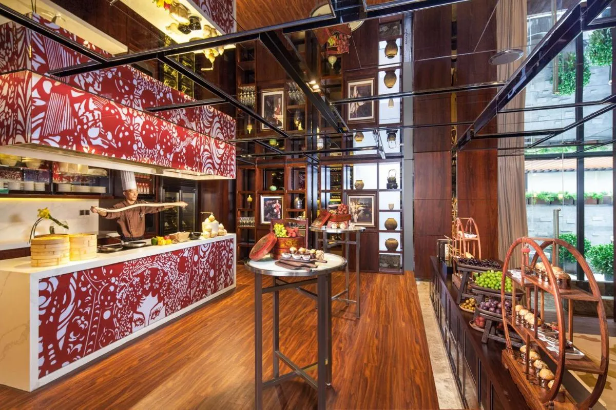 Image 6 of DoubleTree by Hilton Guangzhou-Free Shuttle Bus to Canton Fair Complex & Overseas Buyer Registration Services during Canton Fair Period