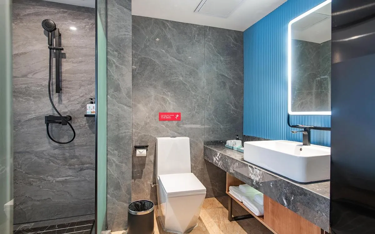 Image 2 of Echarm Hotel Guangzhou Jiahe Helong Branch
