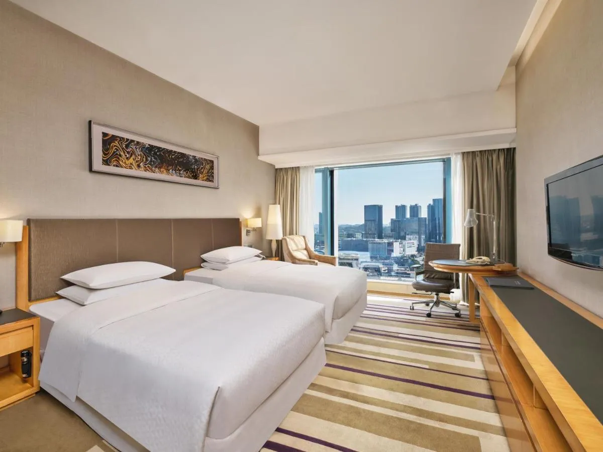 Image 1 of Four Points by Sheraton Guangzhou, Dongpu Tianhe