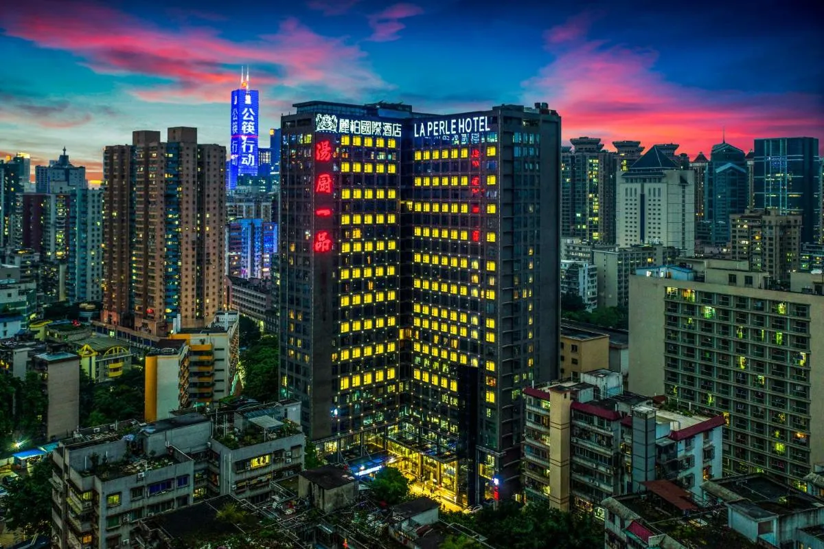 Image 5 of La Perle International Hotel – Free shuttle between hotel and Exhibition Center during Canton Fair & Exhibitor registration Counter