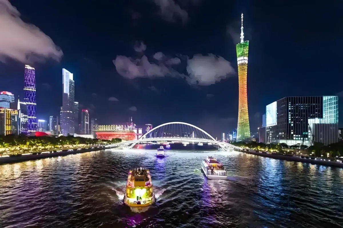 Image 5 of Lanwan International Hotel – Guangzhou Yongqing Walking Street&Shamian Island Scenic Spot Branch- Exit F towards Shamian Island at Huangsha Metro TRF stop of Line 1&Line 6