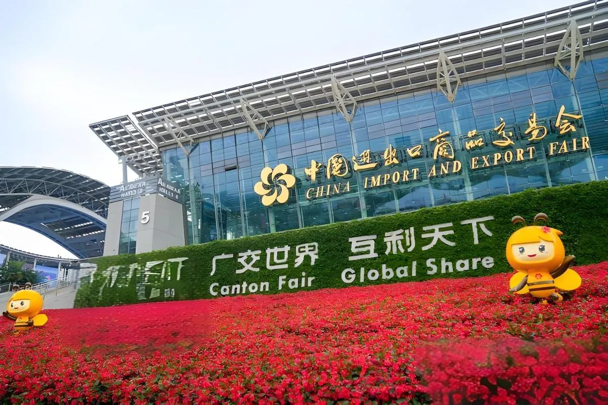 Image 1 of Lanwan International Hotel – Guangzhou Yongqing Walking Street&Shamian Island Scenic Spot Branch- Exit F towards Shamian Island at Huangsha Metro TRF stop of Line 1&Line 6