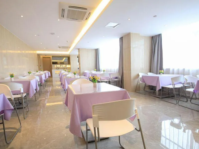 Image 3 of Lavande Hotels·Foshan Bijiang Light Rail Country Garden Headquarters