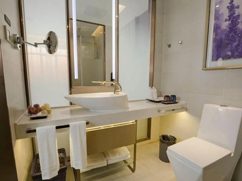 Image 2 of Lavande Hotels·Foshan Bijiang Light Rail Country Garden Headquarters