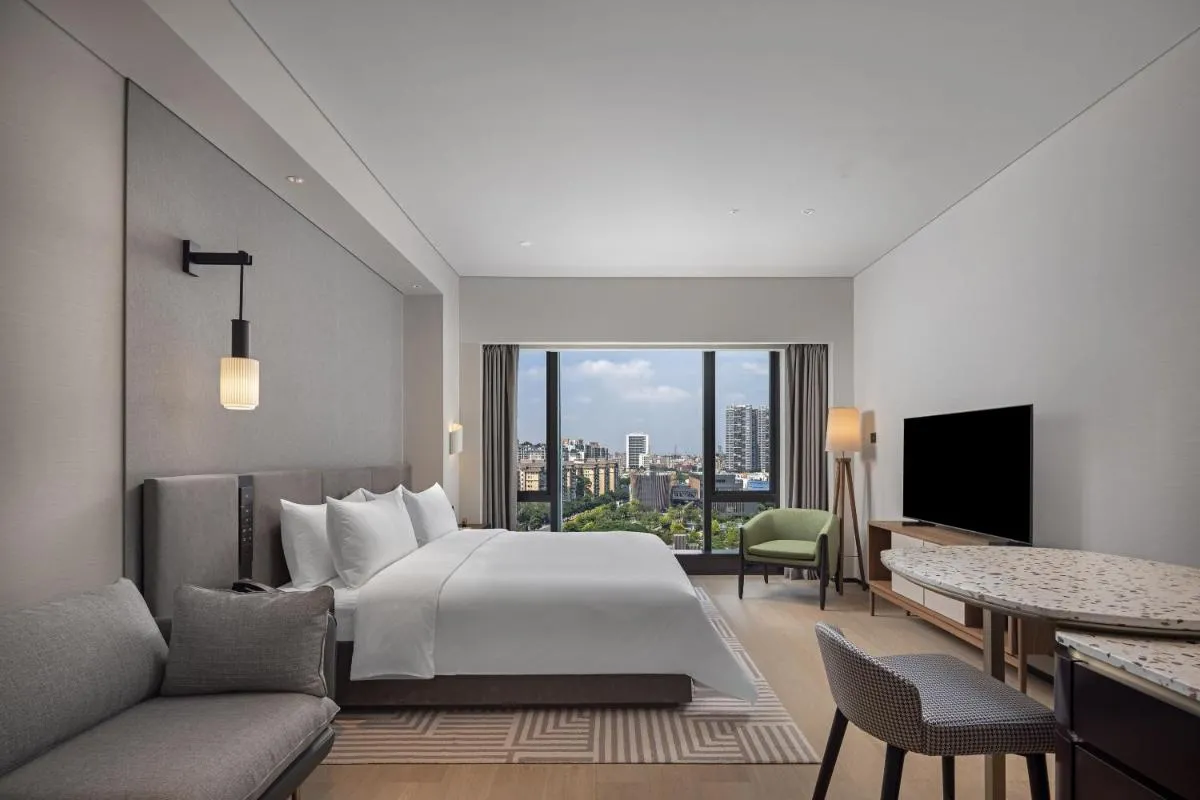 Image 1 of New World Guangzhou Hotel