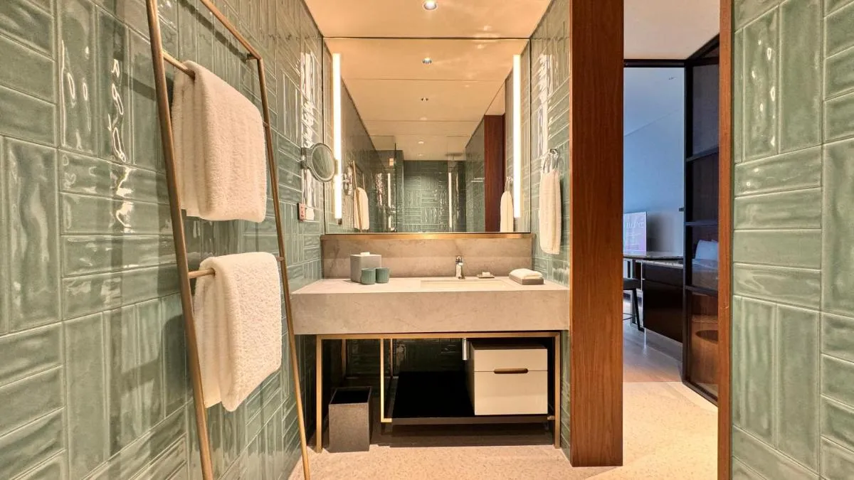 Image 2 of New World Guangzhou Hotel