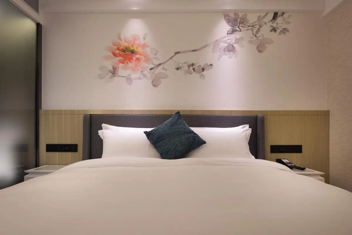 Image 1 of Paco Hotel Guangzhou Jiangtai Road Metro Branch-Free Shuttle Bus For Canton Fair